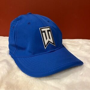 Nike Tiger Woods TW Golf ultralight synthetic baseball hat blue